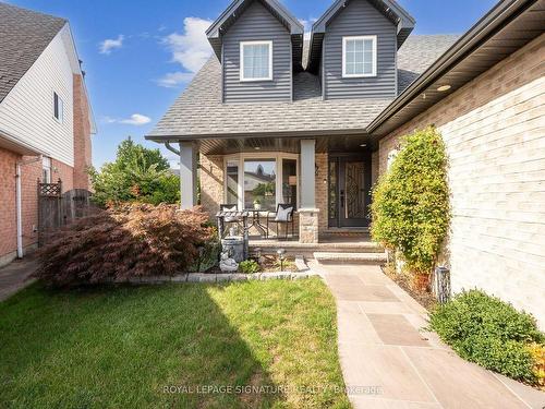 3 Borodino Crt, Hamilton, ON - Outdoor With Deck Patio Veranda With Facade