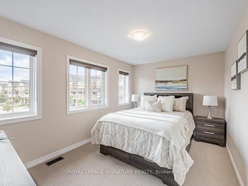 46 Hugill Way, Hamilton, ON - Indoor Photo Showing Bedroom