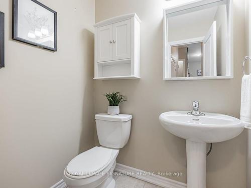 46 Hugill Way, Hamilton, ON - Indoor Photo Showing Bathroom