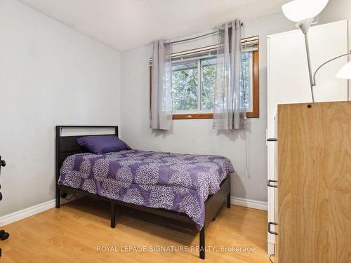 225B Cedarbrae Ave, Waterloo, ON - Indoor Photo Showing Bedroom