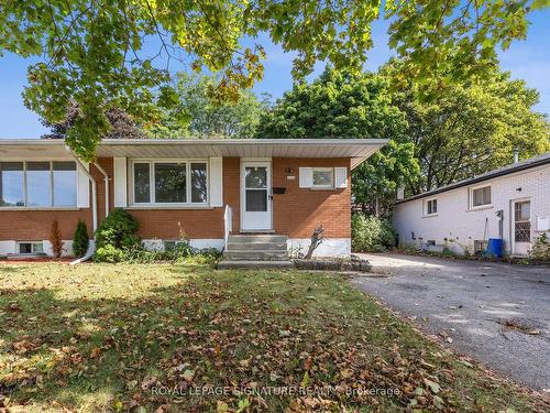 225B Cedarbrae Ave, Waterloo, ON - Outdoor