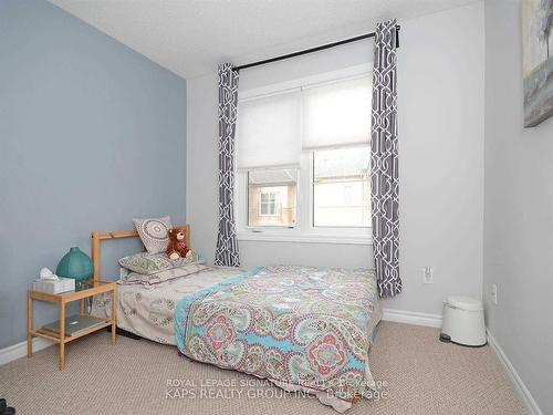 64-165 Hamsphire Way, Milton, ON - Indoor Photo Showing Bedroom