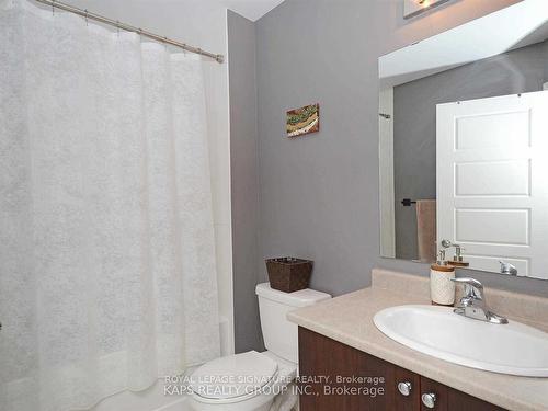 64-165 Hamsphire Way, Milton, ON - Indoor Photo Showing Bathroom