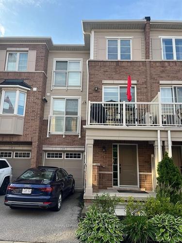 64-165 Hamsphire Way, Milton, ON - Outdoor With Balcony With Facade