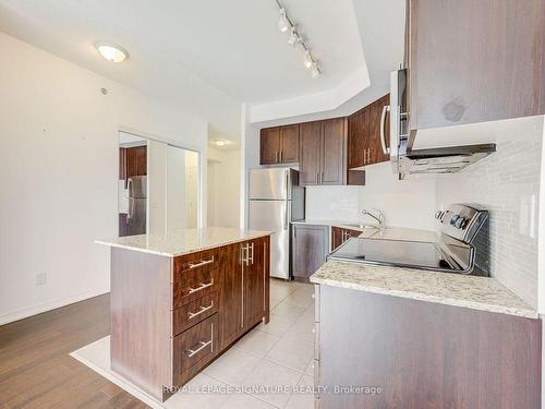 406-5001 Corporate Dr, Burlington, ON - Indoor Photo Showing Kitchen With Stainless Steel Kitchen