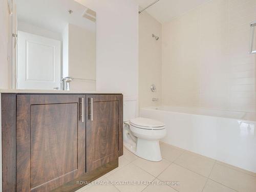 406-5001 Corporate Dr, Burlington, ON - Indoor Photo Showing Bathroom