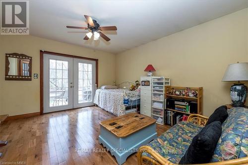 4264 Lakeview Drive, Ramara, ON - Indoor Photo Showing Bedroom