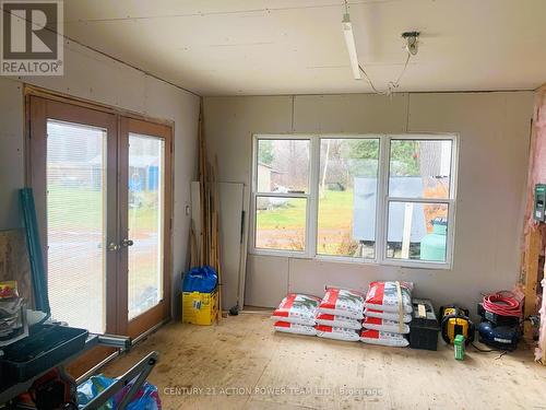 6181 6Th Concession Road, Augusta, ON - Indoor Photo Showing Other Room