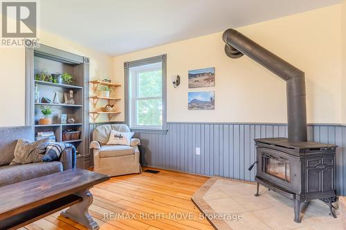 3477 Kirkfield Road, Kawartha Lakes, ON - Indoor