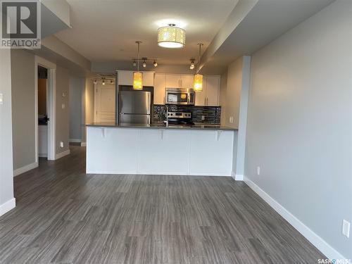 207 5301 Universal Crescent, Regina, SK - Indoor Photo Showing Kitchen