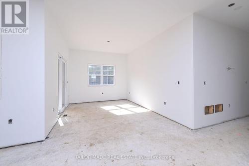 537266 Main Street, Melancthon, ON - Indoor Photo Showing Other Room