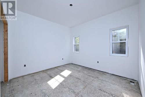 537266 Main Street, Melancthon, ON - Indoor Photo Showing Other Room