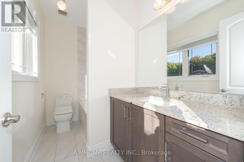 32 Sofia Olivia Crescent, Vaughan, ON - Indoor Photo Showing Bathroom