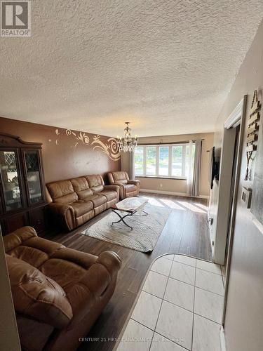 1046 Jalna Blvd Boulevard, London, ON - Indoor Photo Showing Bedroom