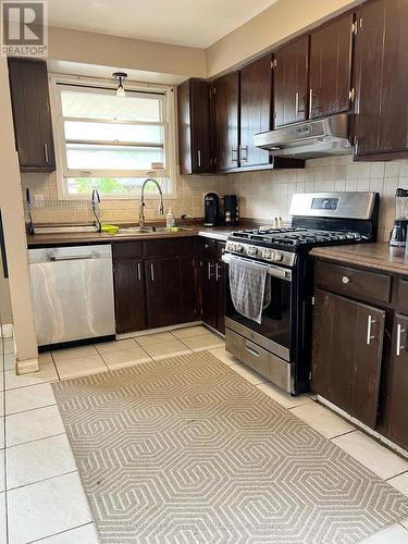 1046 Jalna Blvd Boulevard, London, ON - Indoor Photo Showing Kitchen With Double Sink