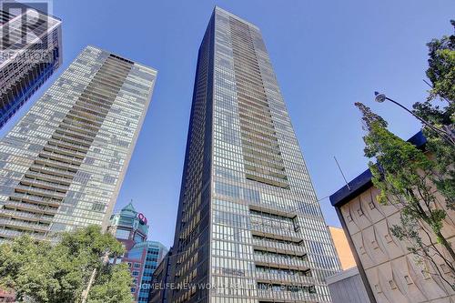 406 - 101 Charles Street E, Toronto, ON - Outdoor With Facade