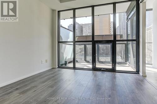 406 - 101 Charles Street E, Toronto, ON - Indoor Photo Showing Other Room