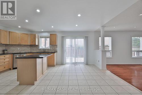 29 Beachpoint Boulevard, Brampton, ON - Indoor Photo Showing Kitchen