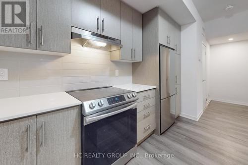 30 - 225 Birmingham Street, Toronto, ON - Indoor Photo Showing Kitchen