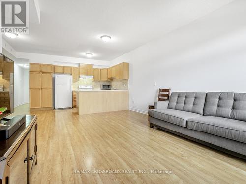 19 - 38 Gibson Avenue, Toronto, ON - Indoor Photo Showing Kitchen