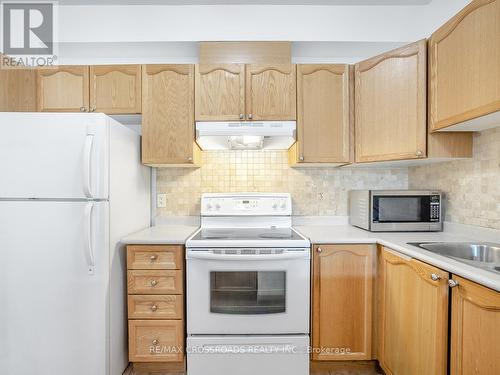 19 - 38 Gibson Avenue, Toronto, ON - Indoor Photo Showing Kitchen