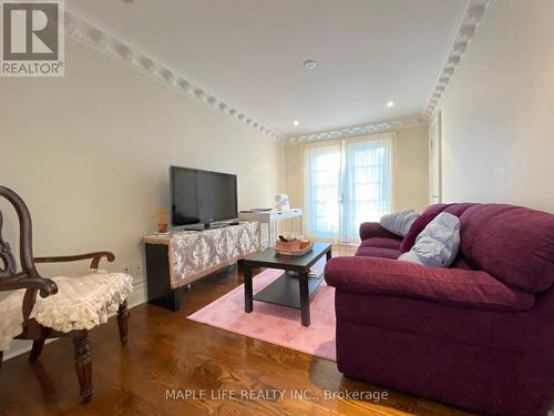 16 Brian Cliff Drive, Toronto, ON - Indoor Photo Showing Living Room