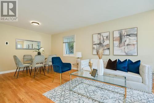 20 Skylark Road, Toronto, ON - Indoor Photo Showing Living Room