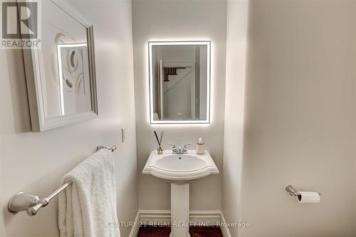 61 Eastglen Crescent, Toronto, ON - Indoor Photo Showing Bathroom