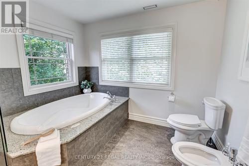 61 Eastglen Crescent, Toronto, ON - Indoor Photo Showing Bathroom