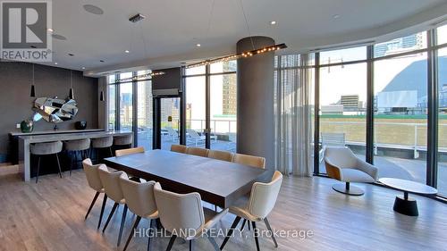 4202 - 403 Church Street, Toronto, ON - Indoor Photo Showing Dining Room