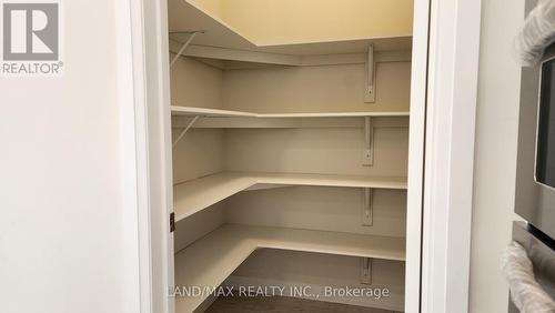 3187 Searidge Street, Severn, ON - Indoor With Storage