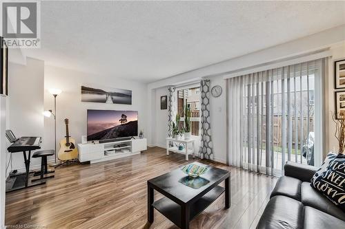 3460 South Millway Unit# 23, Mississauga, ON - Indoor Photo Showing Living Room