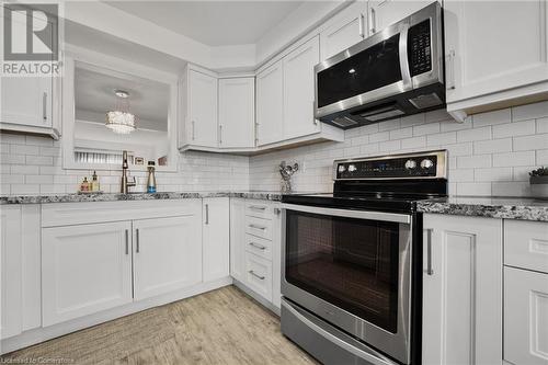 3460 South Millway Unit# 23, Mississauga, ON - Indoor Photo Showing Kitchen With Upgraded Kitchen