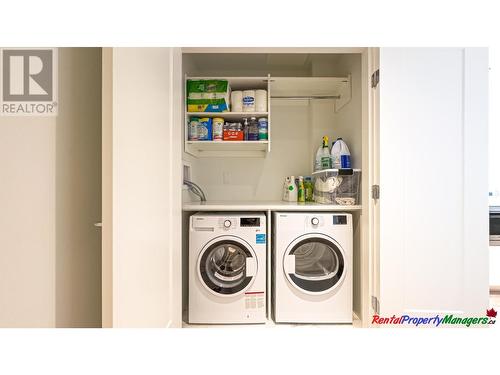 1902 6699 Dunblane Avenue, Burnaby, BC - Indoor Photo Showing Laundry Room