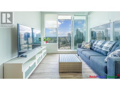 1902 6699 Dunblane Avenue, Burnaby, BC - Indoor Photo Showing Living Room