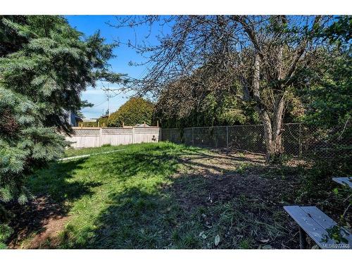 4015 Loyola St, Saanich, BC 