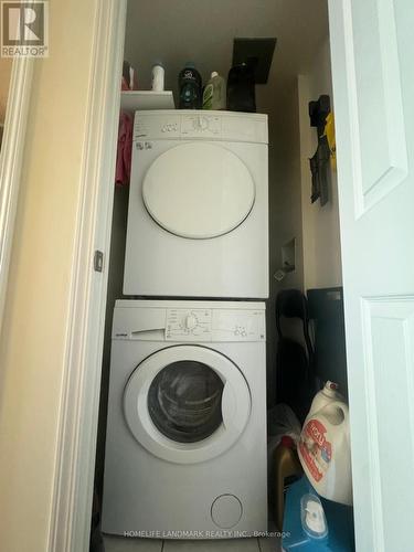 2102 - 18 Spring Garden Avenue, Toronto, ON - Indoor Photo Showing Laundry Room