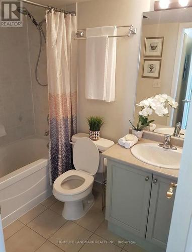 2102 - 18 Spring Garden Avenue, Toronto, ON - Indoor Photo Showing Bathroom