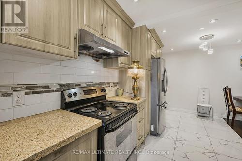 41 Freeborn Crescent, Toronto, ON - Indoor Photo Showing Kitchen With Upgraded Kitchen