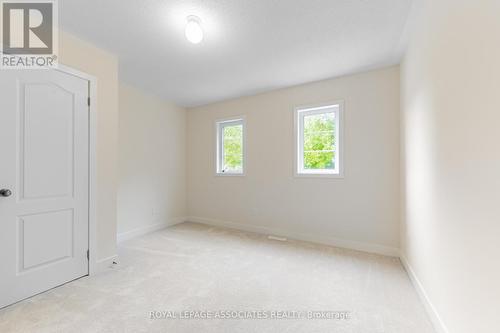 120 Hawkins Street, Georgina, ON - Indoor Photo Showing Other Room