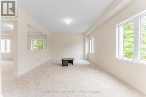 120 Hawkins Street, Georgina, ON - Indoor Photo Showing Other Room