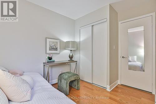 366 - 415 Jarvis Street, Toronto, ON - Indoor Photo Showing Bedroom