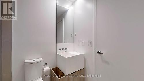 4204 - 1 Bloor Street E, Toronto, ON 