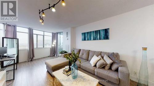 1704 - 3100 Kirwin Avenue, Mississauga, ON - Indoor Photo Showing Living Room