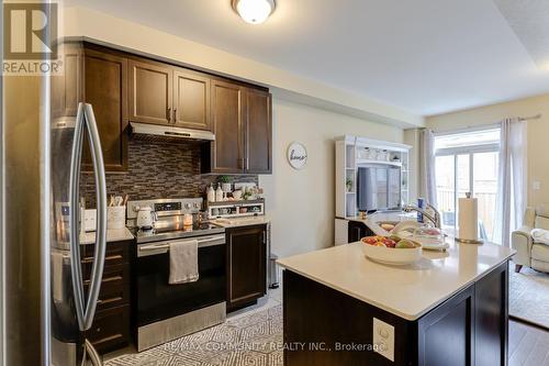 31 Padbury Trail, Brampton, ON - Indoor Photo Showing Kitchen