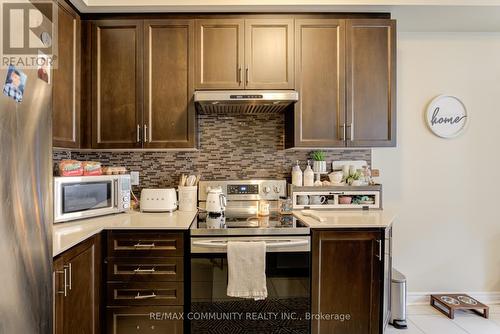 31 Padbury Trail, Brampton, ON - Indoor Photo Showing Kitchen