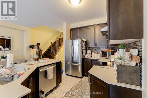 31 Padbury Trail, Brampton, ON - Indoor Photo Showing Kitchen