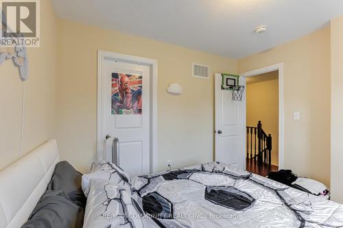 31 Padbury Trail, Brampton, ON - Indoor Photo Showing Bedroom