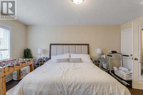 31 Padbury Trail, Brampton, ON - Indoor Photo Showing Bedroom