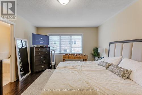 31 Padbury Trail, Brampton, ON - Indoor Photo Showing Bedroom